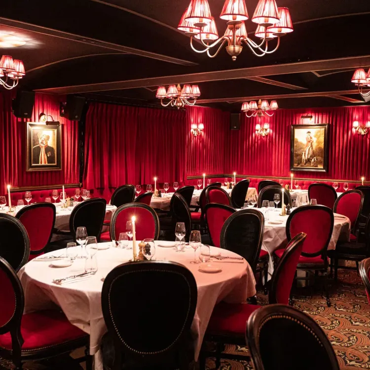 Paris’s Famous Piano Bar, Le Piaf Is Finally Opening In Dubai