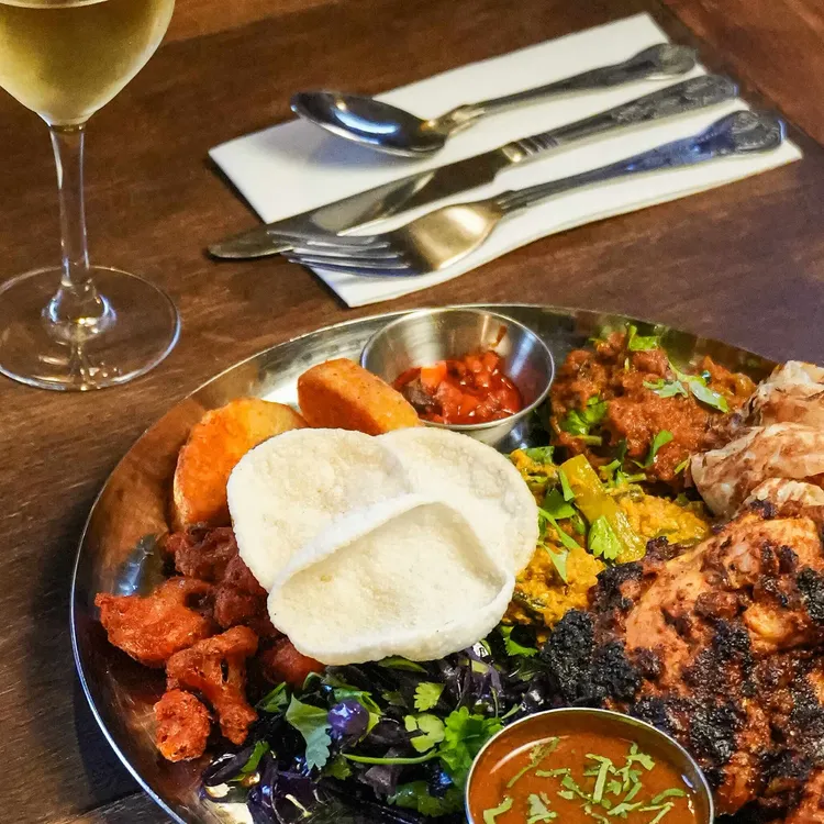 The Tamil Crown Islington: London’s Bold Indian Take on the Sunday Roast