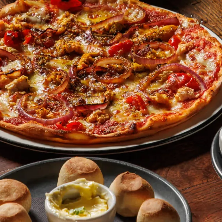 PizzaExpress x Secret Run Club London: £5 Run, Free Pizza and Merch This August