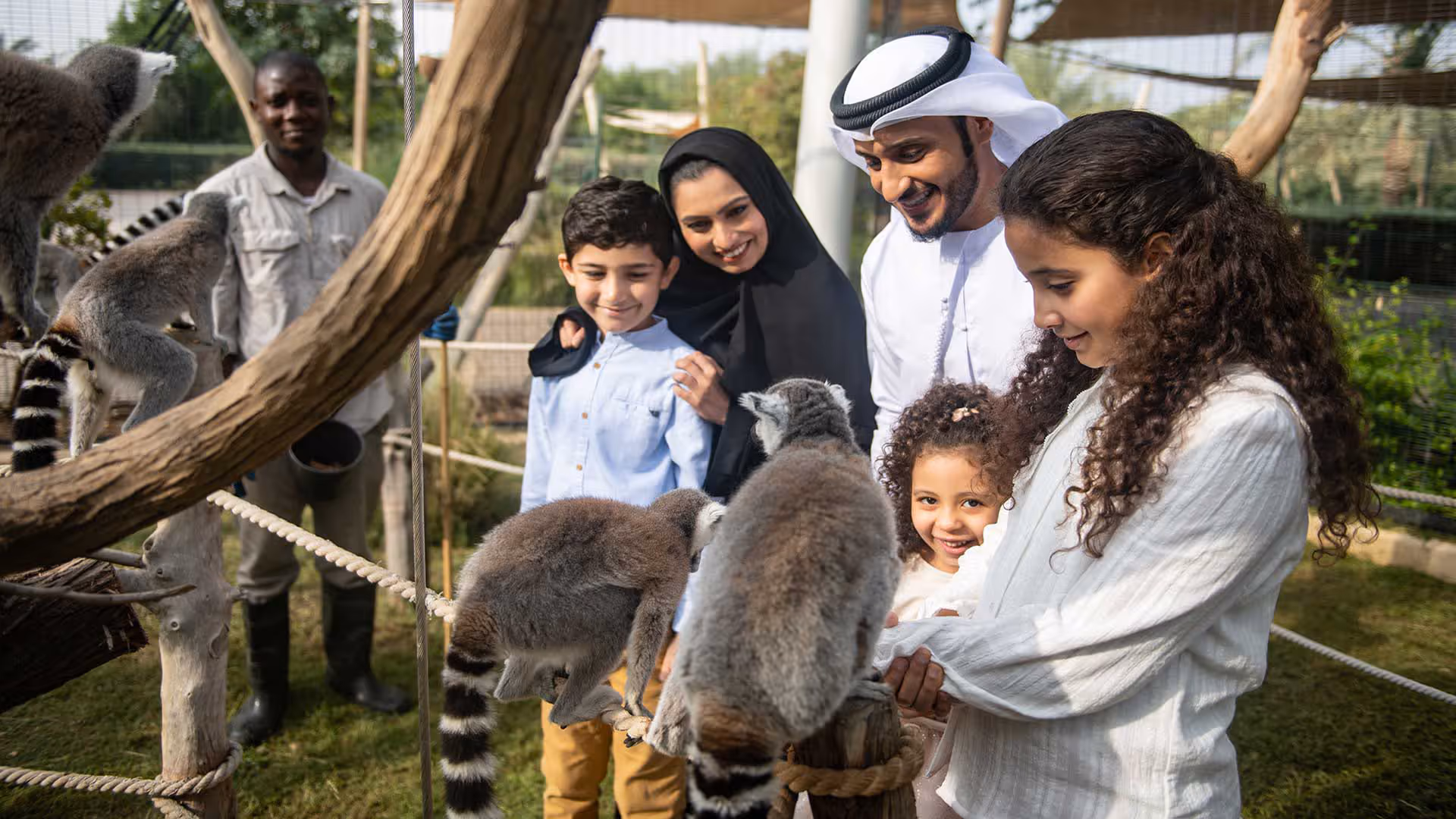 Al Ain Zoo Safari Guide: World’s Largest Man-made Safari In UAE