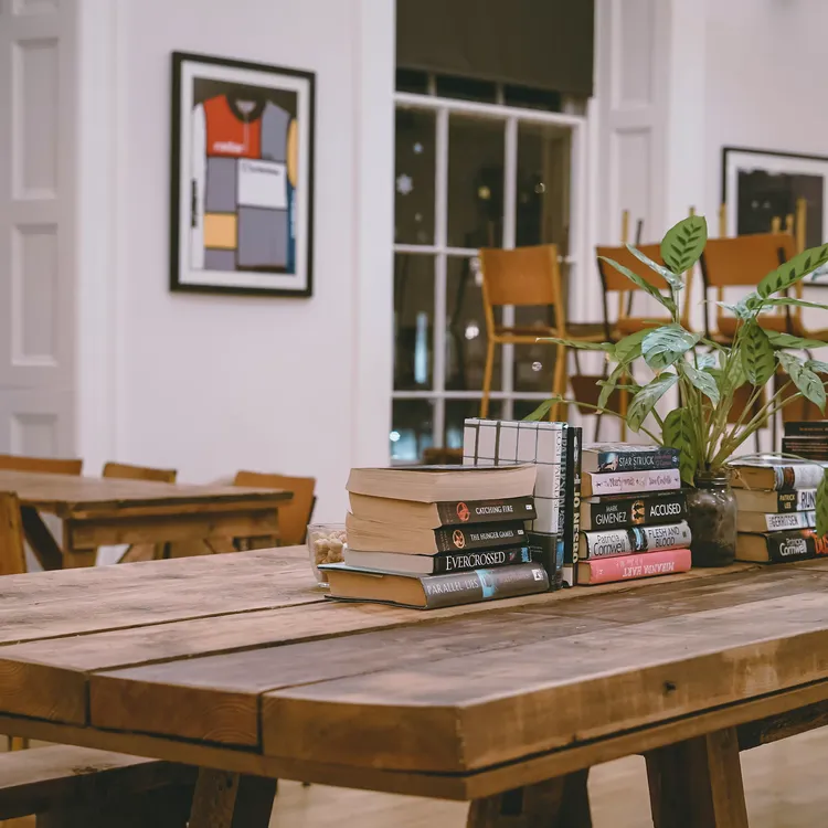 Book Hero Cafe Dubai: 24 Hour Bookstore Cafe With Arabian Gulf Views