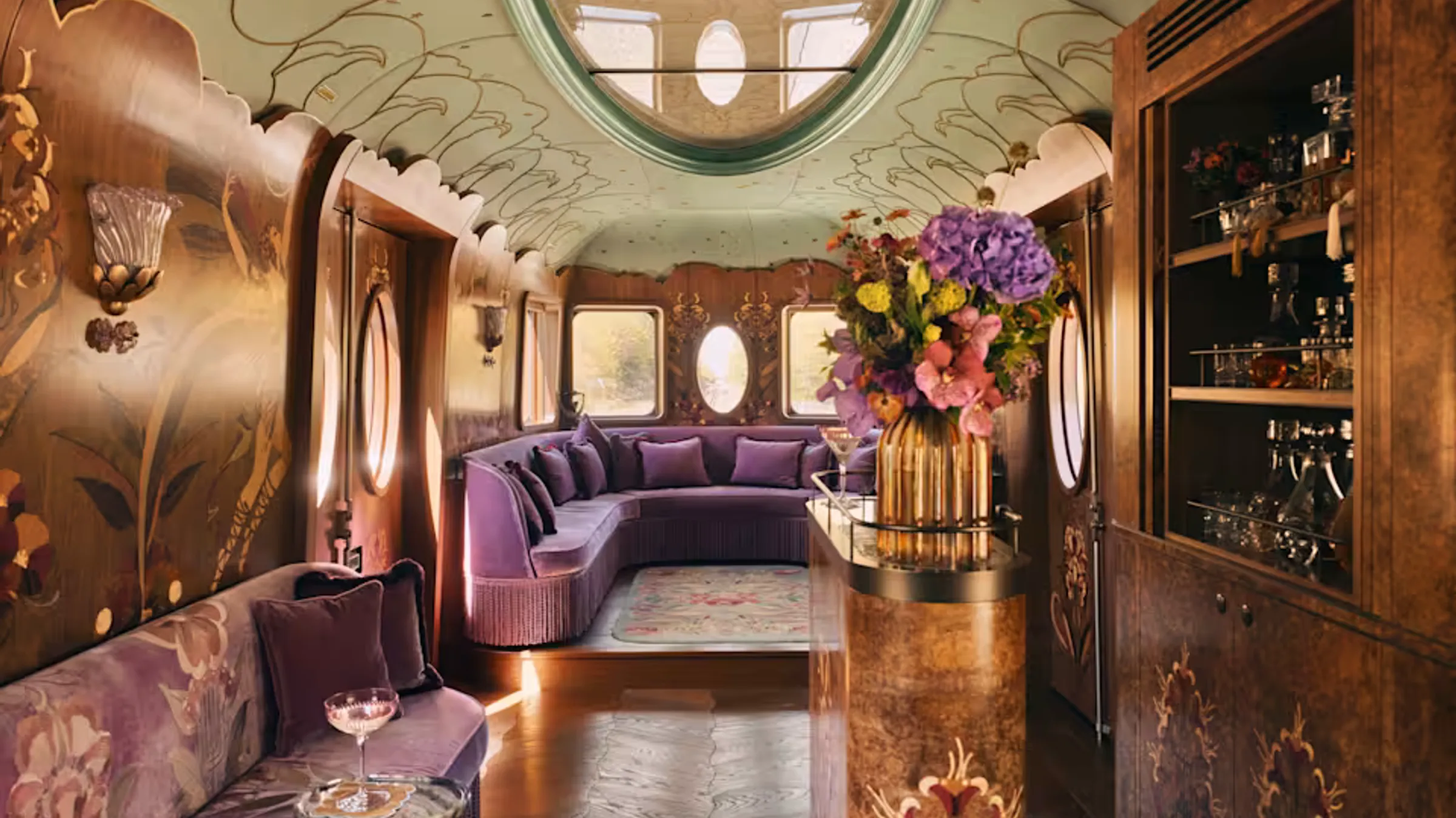 Celia on the British Pullman: Baz Luhrmann's Luxury Train Carriage in the UK