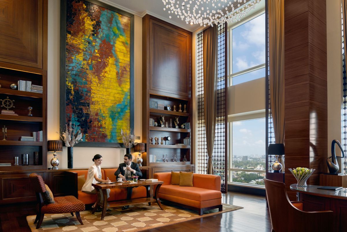 The Cloak Society at The Ritz-Carlton Bangalore: Bengaluru’s Hidden Speakeasy