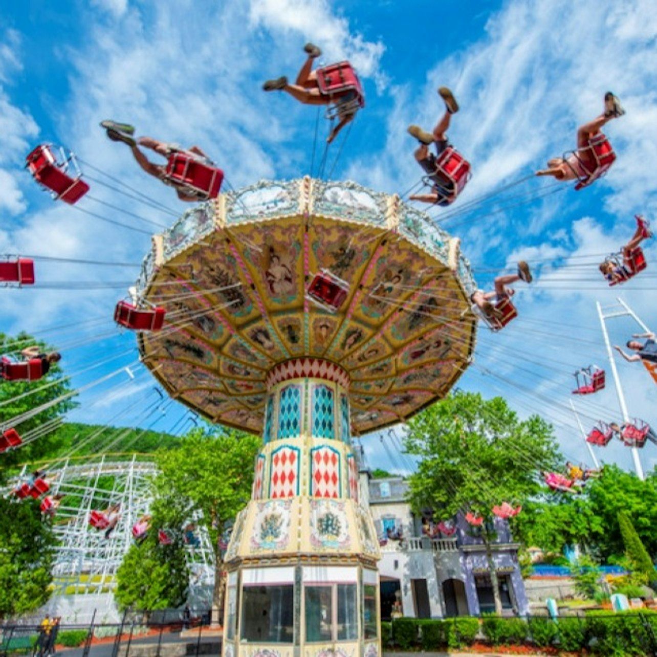 Lake Compounce Amusement & Water Park